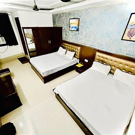 Blue Rose International, Family Hotel Агра Екстер'єр фото