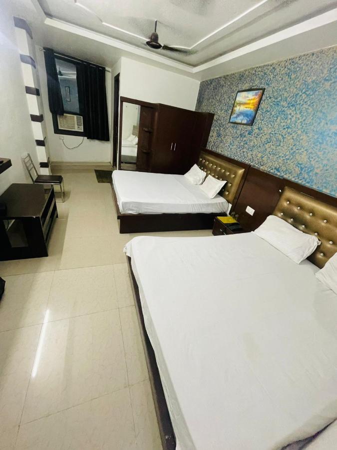 Blue Rose International, Family Hotel Агра Екстер'єр фото