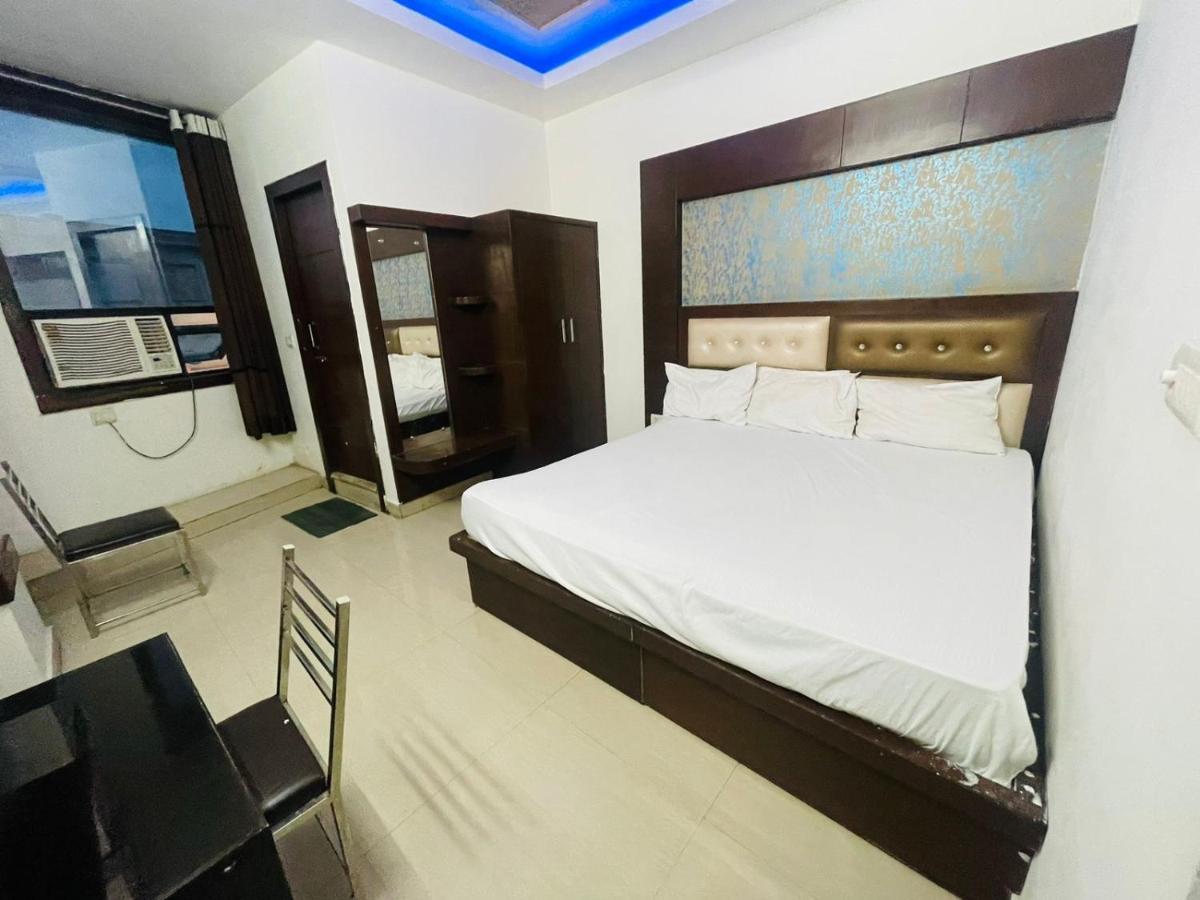 Blue Rose International, Family Hotel Агра Екстер'єр фото