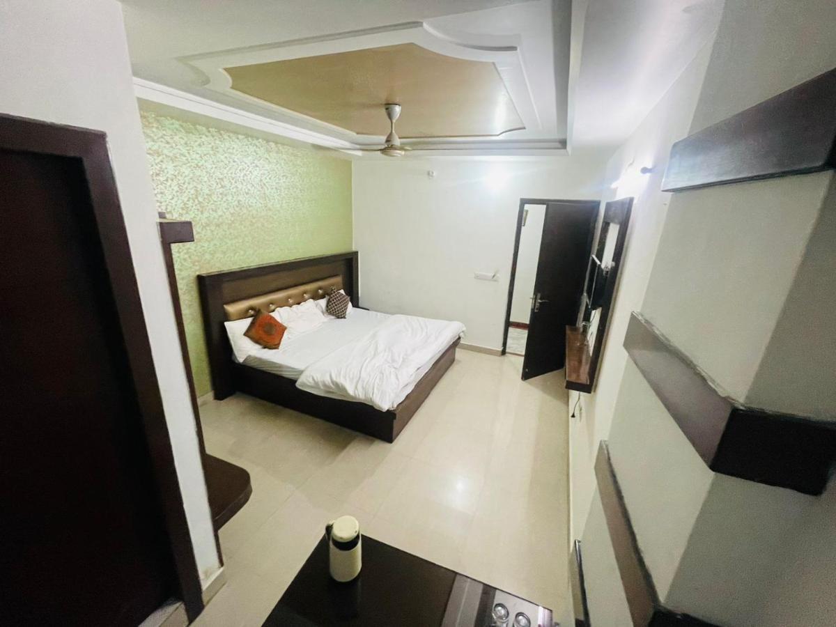 Blue Rose International, Family Hotel Агра Екстер'єр фото